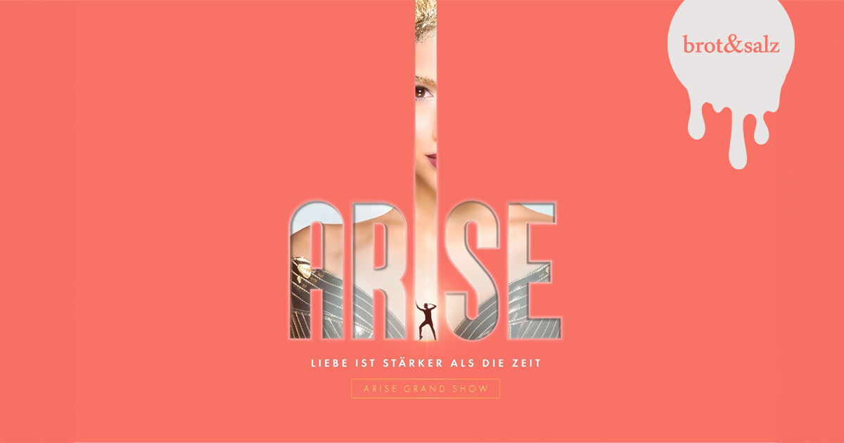 PALAST BERLIN ARISE パンフレット（赤）+写真集（白） PALAST BERLIN ARISE パンフレット（赤）+写真集（白）